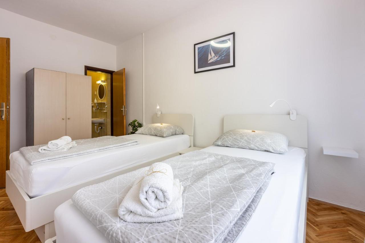 Apartment Arya Crikvenica Exterior photo